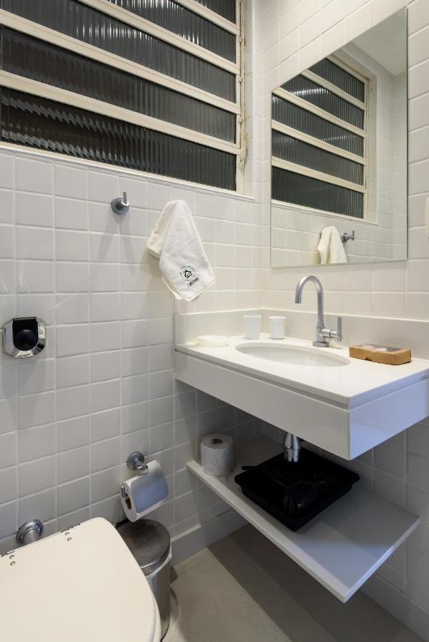 Pineapples Bt301 - Excelente Quarto E Sala, ótima Localização No Centro De Ipanema, Próximo Ao Metrô * Río de Janeiro